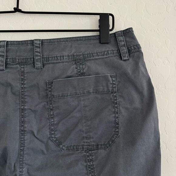 Eileen Fisher Gray Chino Style Capri Crop Pants Cargo Pockets Sz 10 - Picture 4 of 6